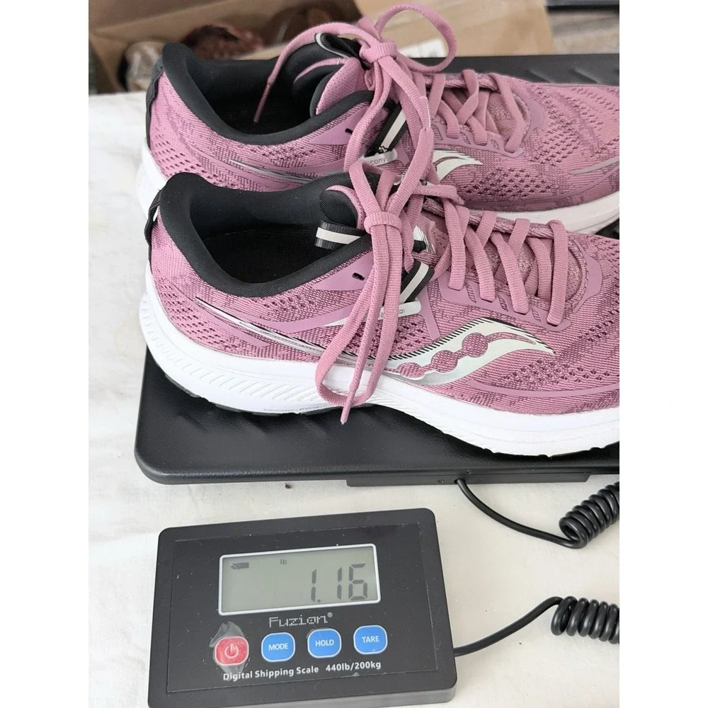 Saucony Omni 21 Formfit Running Sneaker Womens Size 7 Athletic Comfort Gym